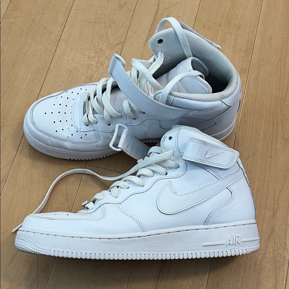 Nike Air Force 1 White Size 10.5 High Top